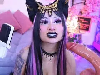 Annalyynn  live sex cam