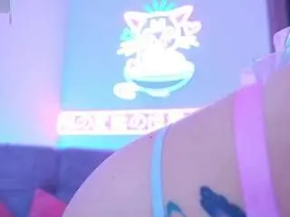 Annalyynn  live sex cam
