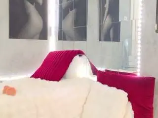 Celiachan3l  live sex cam