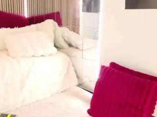 Celiachan3l  live sex cam