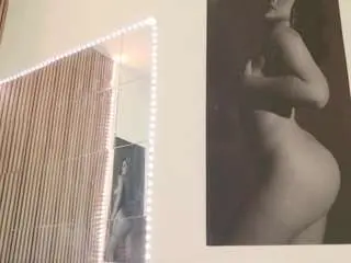 Celiachan3l  live sex cam