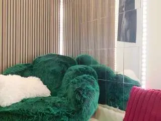 Celiachan3l  live sex cam