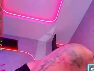 Iriisfeitan  live sex cam