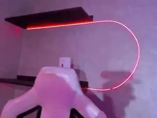 Iriisfeitan  live sex cam