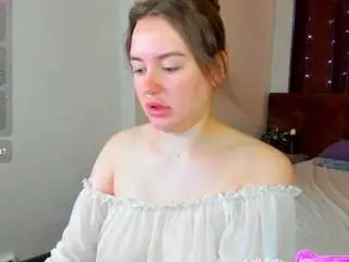 Kylara-1  live sex cam