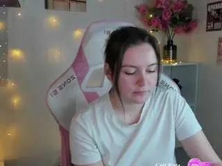 Kylara-1  live sex cam