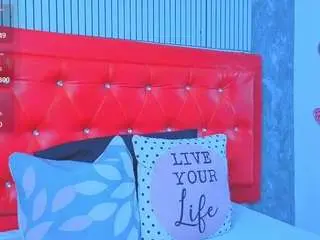 Laurynbrown1  live sex cam
