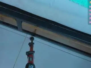 Nahomi-baxter  live sex cam