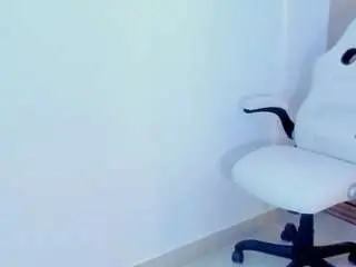 Nahomi-baxter  live sex cam