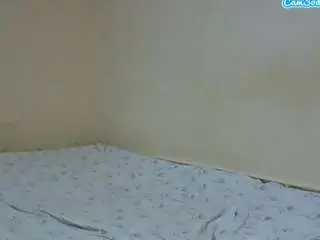 Pretty-bellah  live sex cam