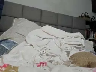 Suhailasuu  live sex cam