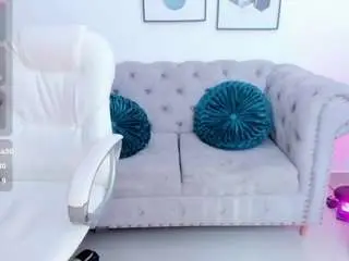 Aida-adams  live sex cam