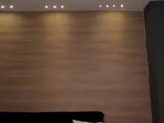 Kendalljenneer  live sex cam