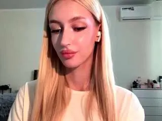 Nerissakapusniak  live sex cam