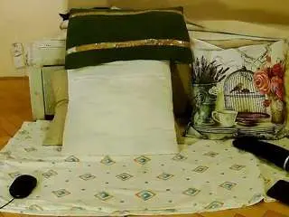 Squirtymayagold  live sex cam