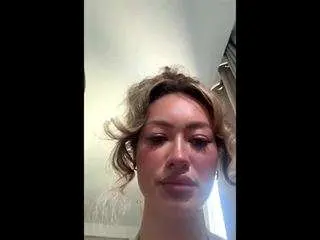 Iladai  live sex cam