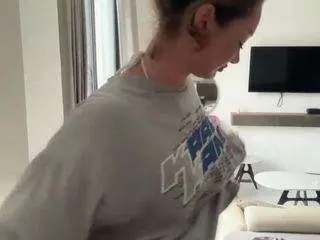 Iladai  live sex cam