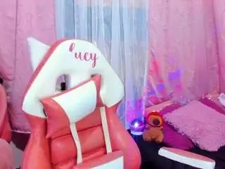 Luucyjoness  live sex cam