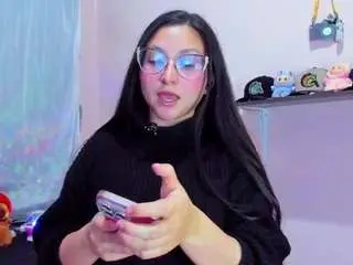 Luucyjoness  live sex cam