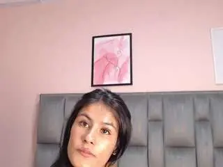 Merlyng-1  live sex cam