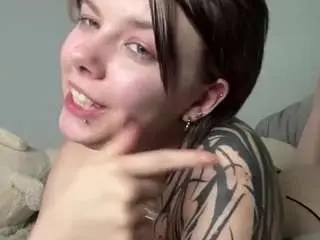 Molliepolich  live sex cam