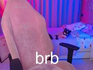 Bety-white  live sex cam