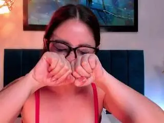 Emilywatsonn  live sex cam