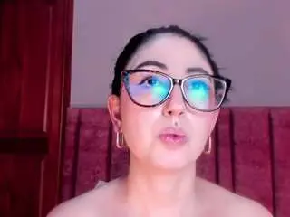 Emilywatsonn  live sex cam