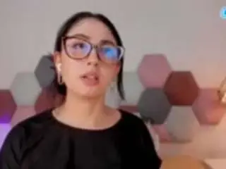 Emilywatsonn  live sex cam