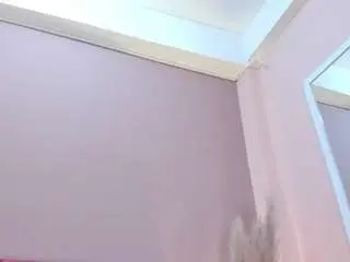 Emilywatsonn  live sex cam