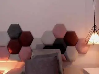 Emilywatsonn  live sex cam
