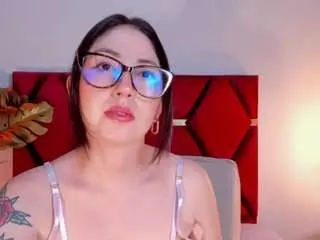 Emilywatsonn  live sex cam