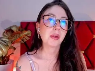 Emilywatsonn  live sex cam