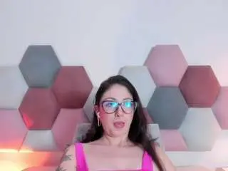 Emilywatsonn  live sex cam