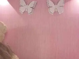 Littleari  live sex cam