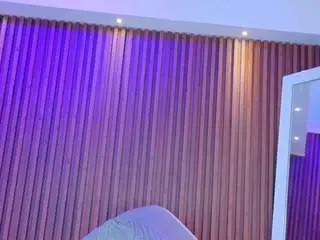 Alicia-meg  live sex cam