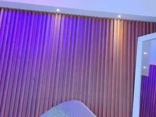 Alicia-meg  live sex cam