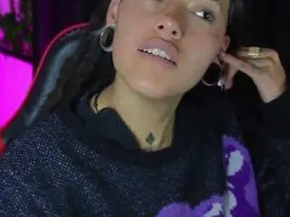 Charlottewhite-1  live sex cam