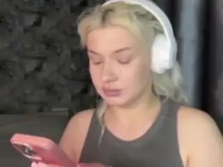 Lucretialampsas  live sex cam