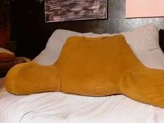 Alivia  live sex cam