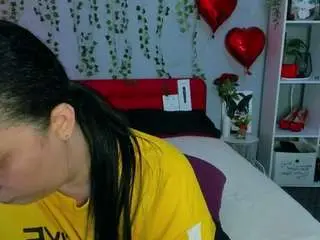 Beautymilf  live sex cam