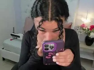 Kitty-kayo  live sex cam