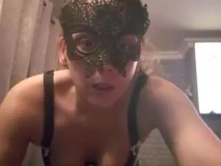 Lhhhuk  live sex cam