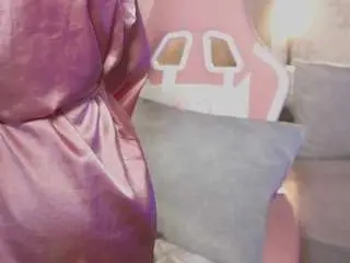 Maddyowens1  live sex cam