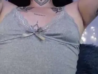 Nahomy-summers  live sex cam