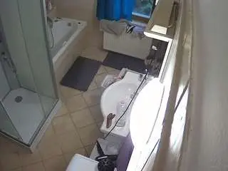 Voyeurcam-julmodels-bath-2nd-2  live sex cam