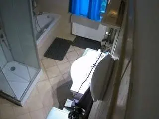 Voyeurcam-julmodels-bath-2nd-2  live sex cam