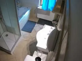 Voyeurcam-julmodels-bath-2nd-2  live sex cam