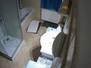 Voyeurcam-julmodels-bath-2nd-2  live sex cam