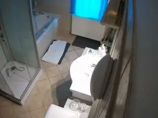 Voyeurcam-julmodels-bath-2nd-2  live sex cam